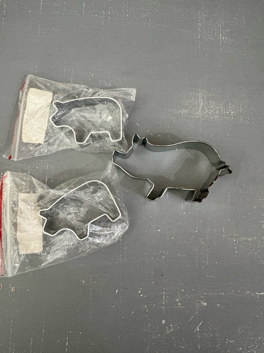 Vintage Pig Cookie Cutters Lot of 3 Tin Metal Farm Animal Baking Molds NOS